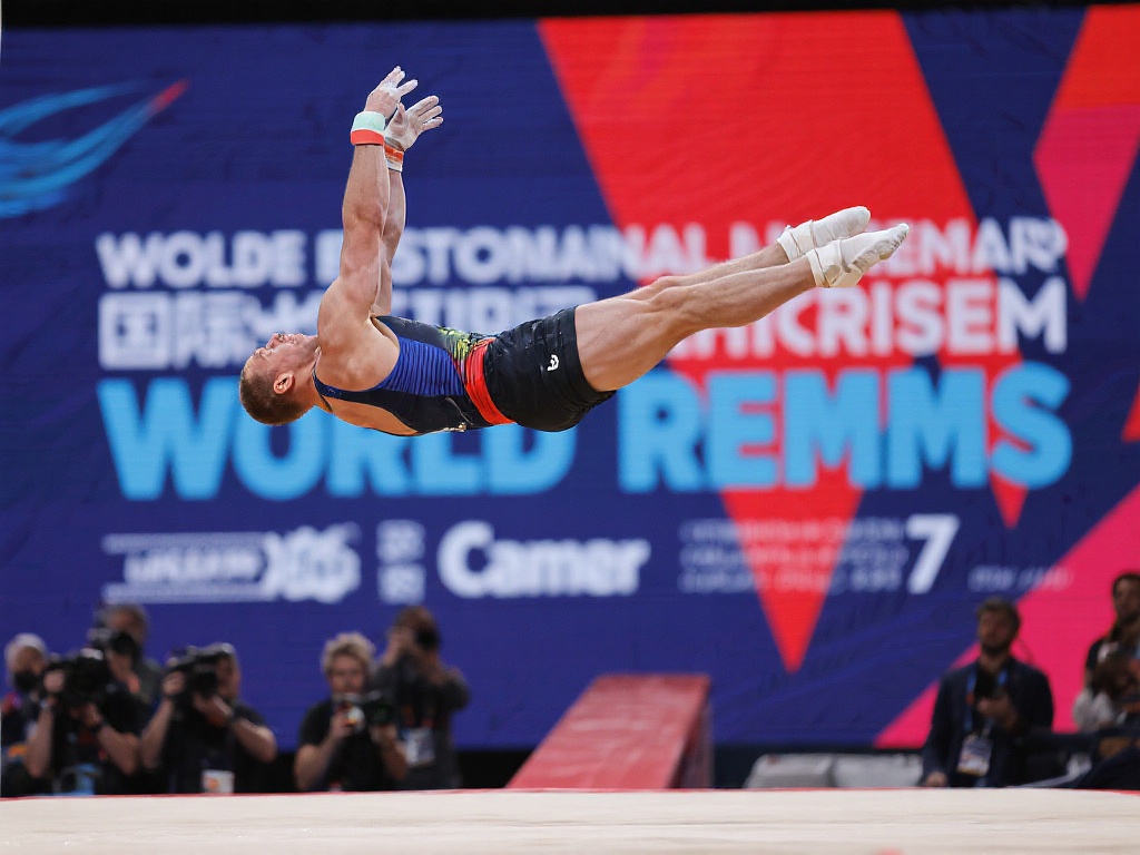 而姚明在N 而姚明在N