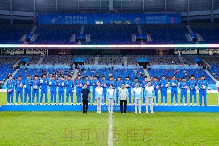 全运男足U18组复赛开赛 魏吉祥到沈阳赛区观战